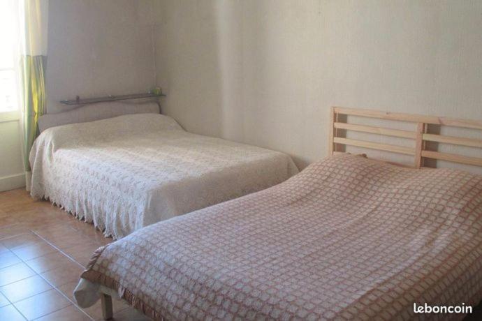 Appartement sur Sommières jusqu'à 6 personnes Extérieur photo