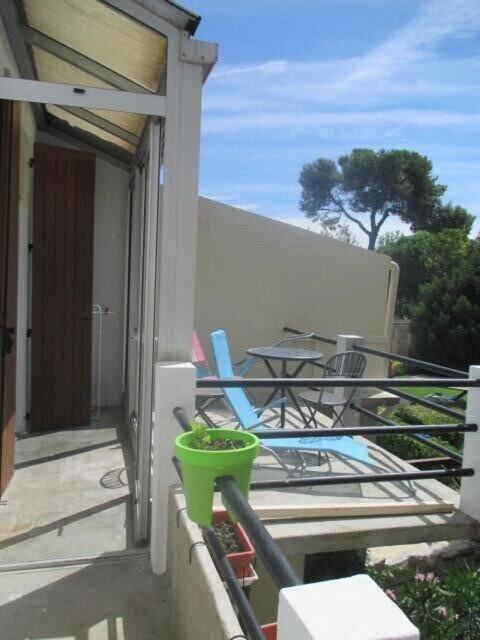 Appartement sur Sommières jusqu'à 6 personnes Extérieur photo